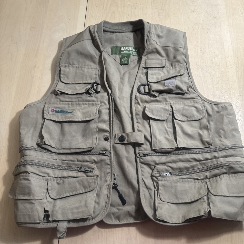 GANDER MTN OUTDOORS MEN'S VEST SIZE SMALL FISHING‎ HUNTING GREEN MULTI POCKETS